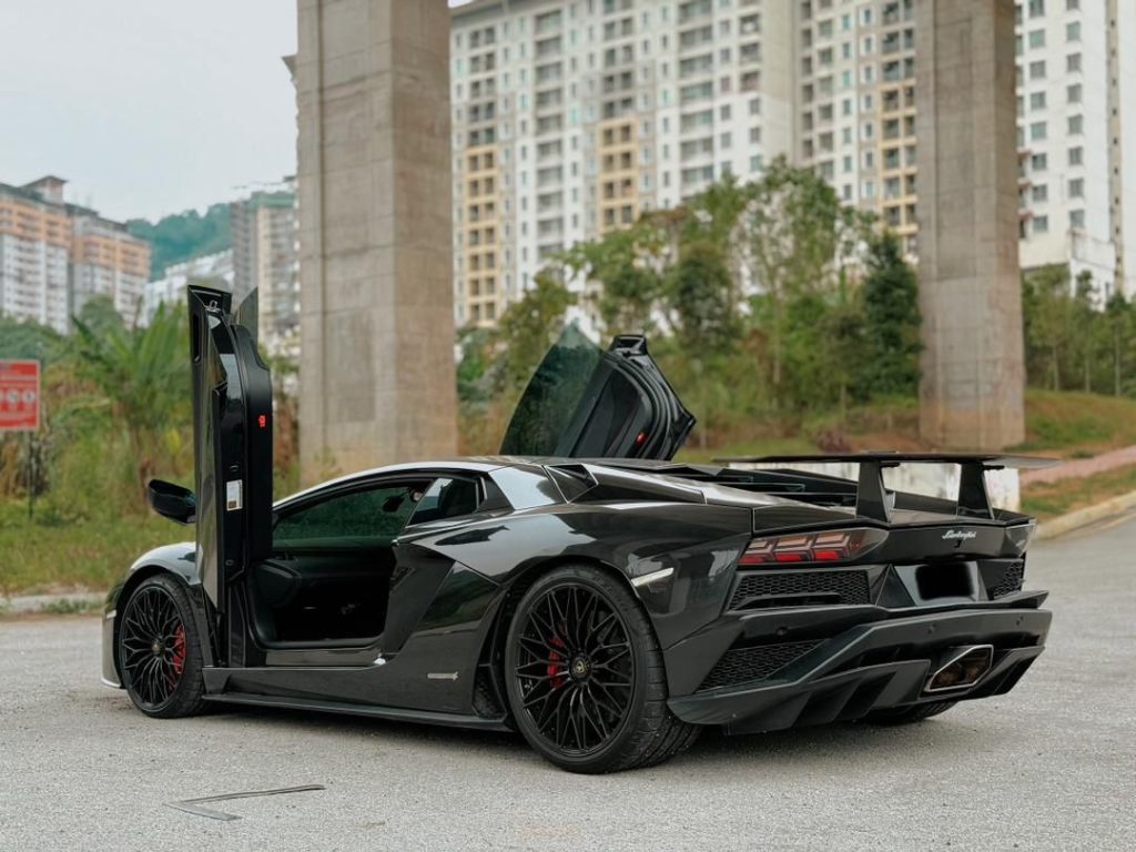 lambo (4)